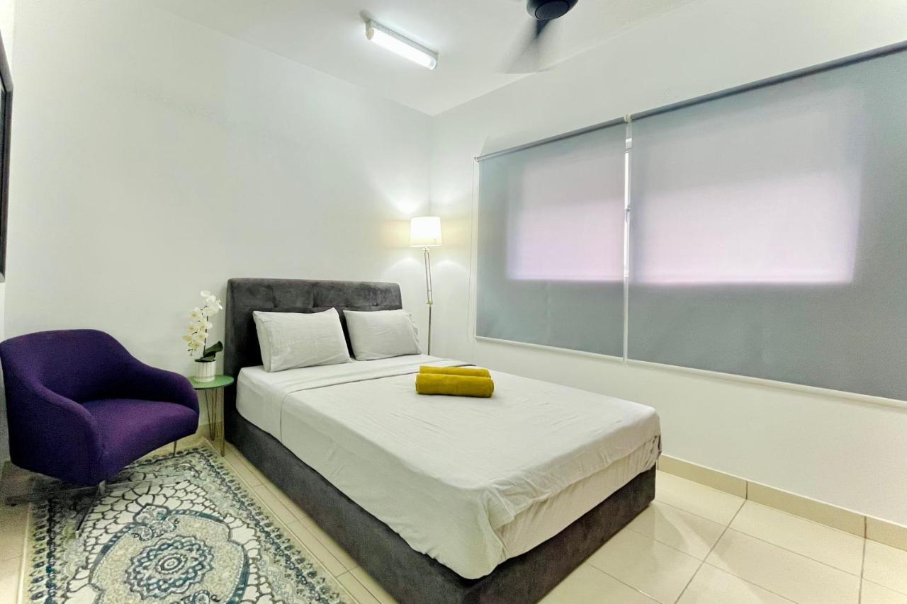 Alanis Studio Suite {Shortstay} Sepang Eksteriør billede